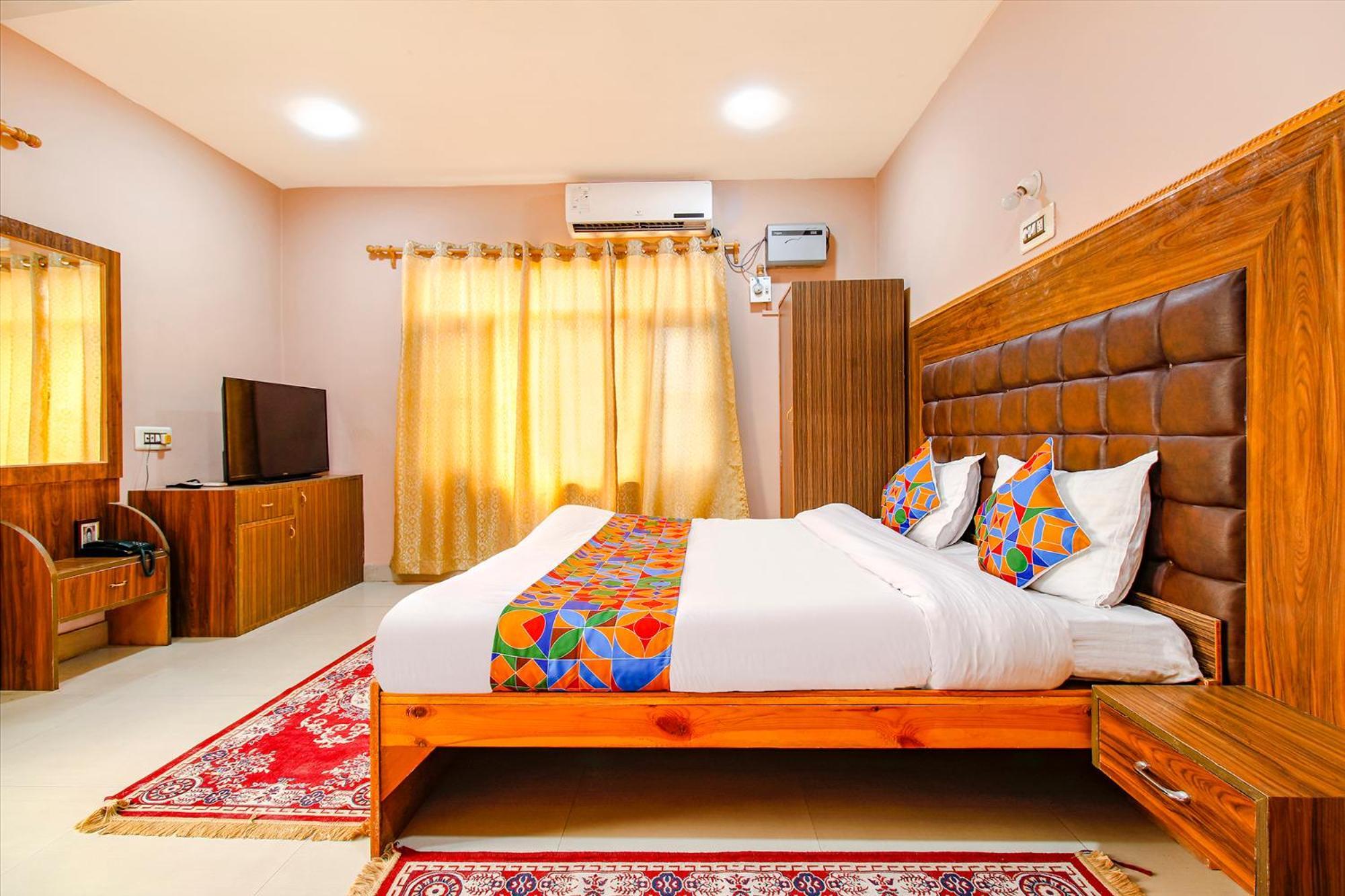 Fabhotel Grand Comforts Haidarpur Exterior foto